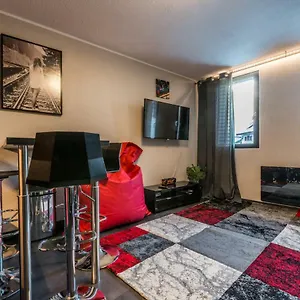 Large Studio Appartement